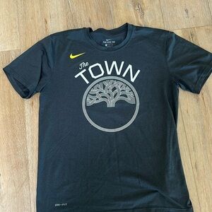 Nike The Town dri-fit shirt in men’s large for sale!